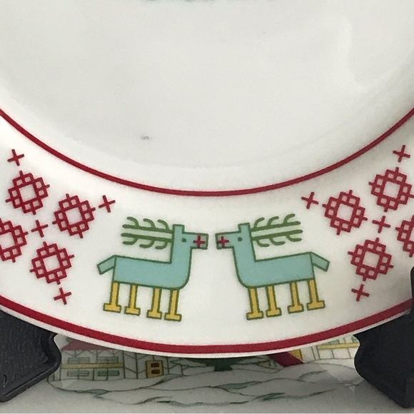 Set of 4 “Christmas Sampler” Appetizer/Salad 7.5" Plates By SAKS FIFTH AVE - VTG - Picture 8 of 16